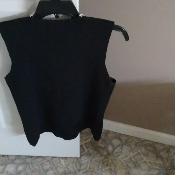 Tank - Picture 2 of 3